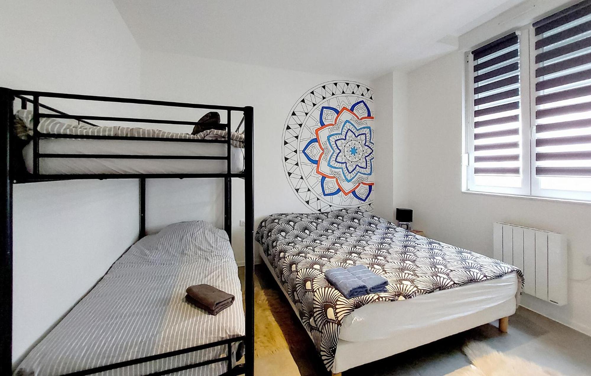 2 Bedroom Beautiful Apartment In Льо Тийо Екстериор снимка