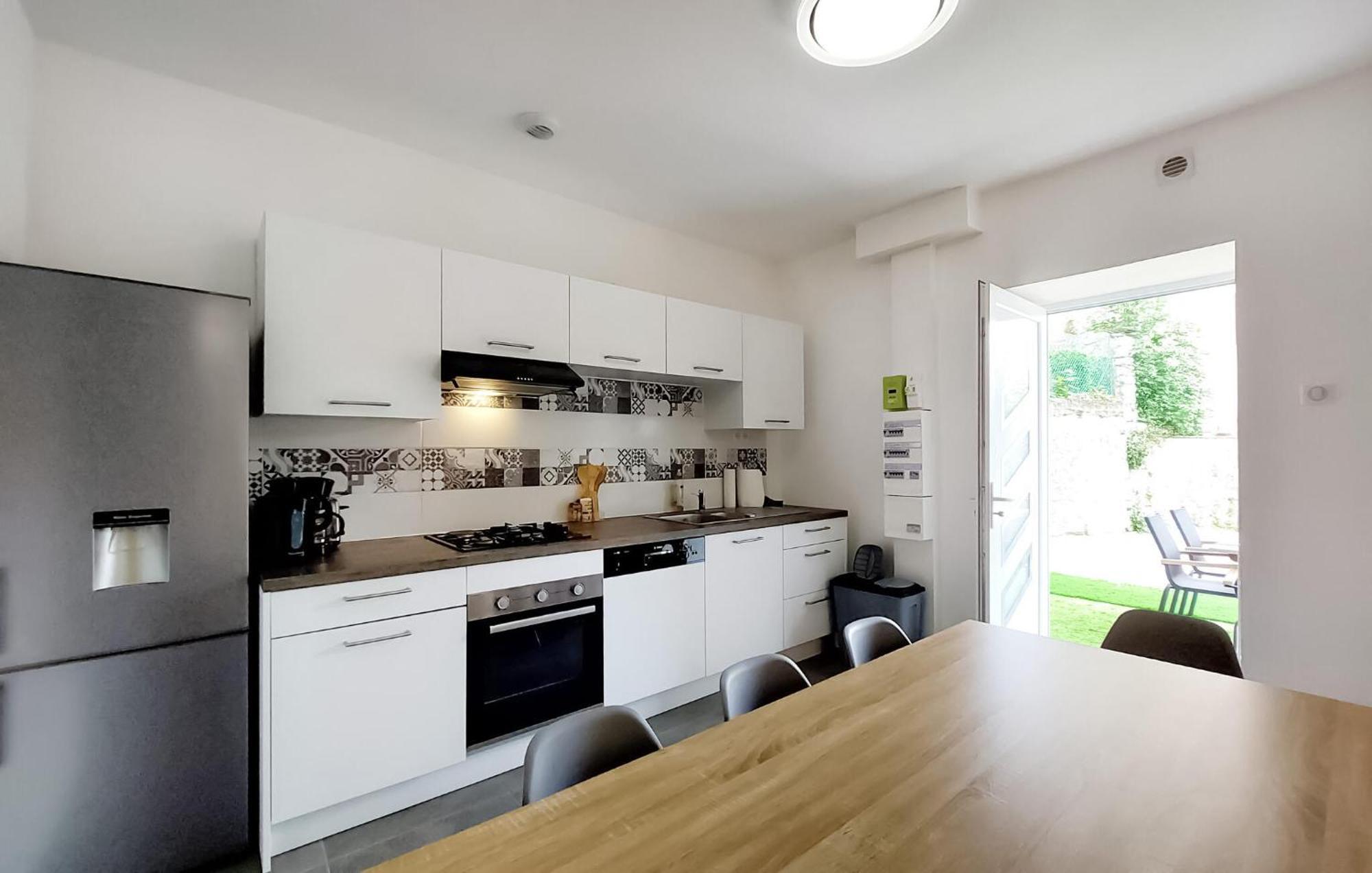 2 Bedroom Beautiful Apartment In Льо Тийо Екстериор снимка